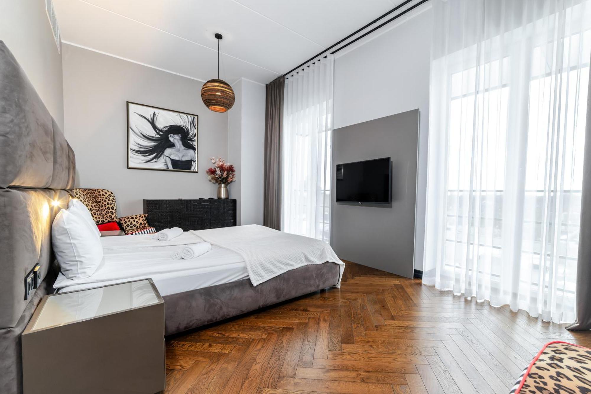 Modern In The Heart Of Uus-veerenni *